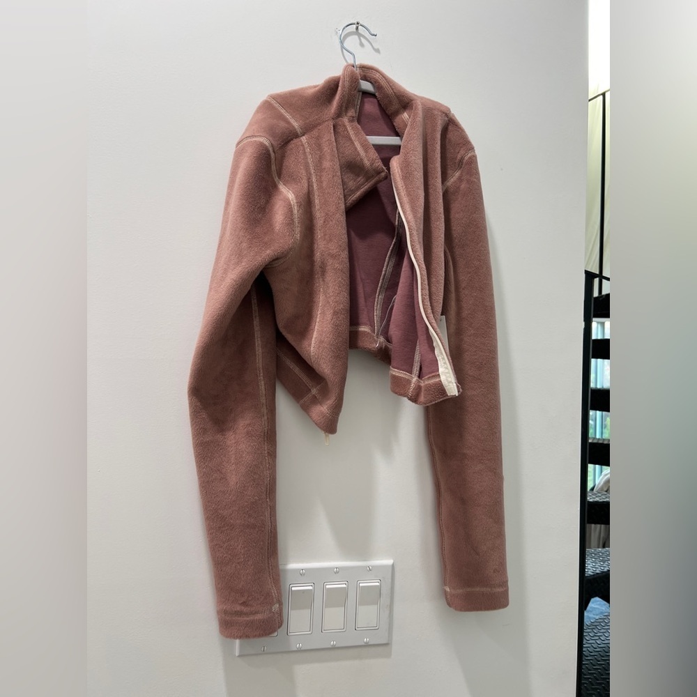 UO M soft Mauve crop jacket new - Picture 2 of 8